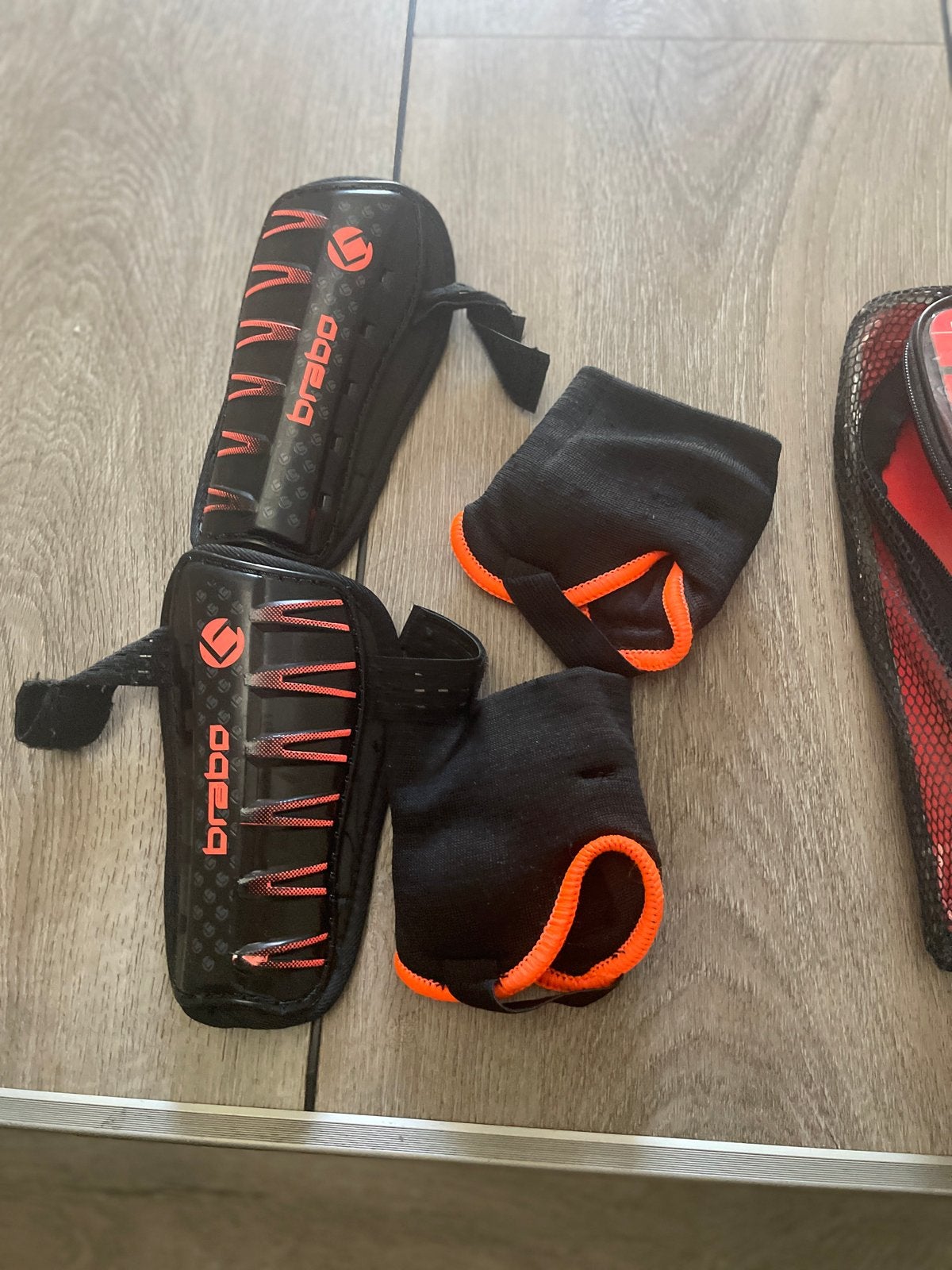 Brabo scheenbeschermers en enkelbeschermers voor kinderen, Ophalen of Verzenden, Zo goed als nieuw, Overige typen