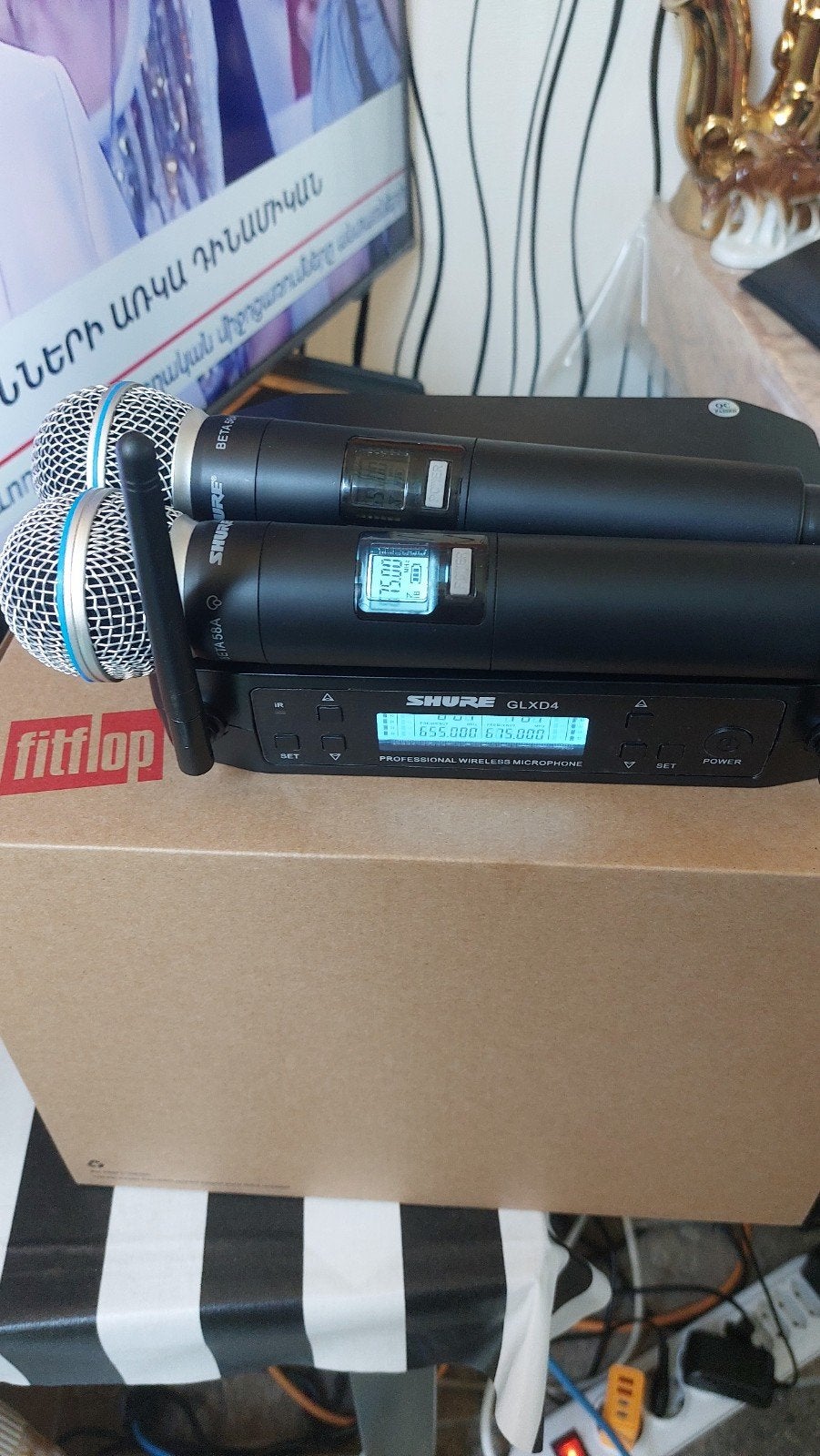 Shure GLXD4 Draadloze Microfoon Set met 2 Microfoons, Muziek en Instrumenten, Ophalen of Verzenden, Zo goed als nieuw, Zangmicrofoon