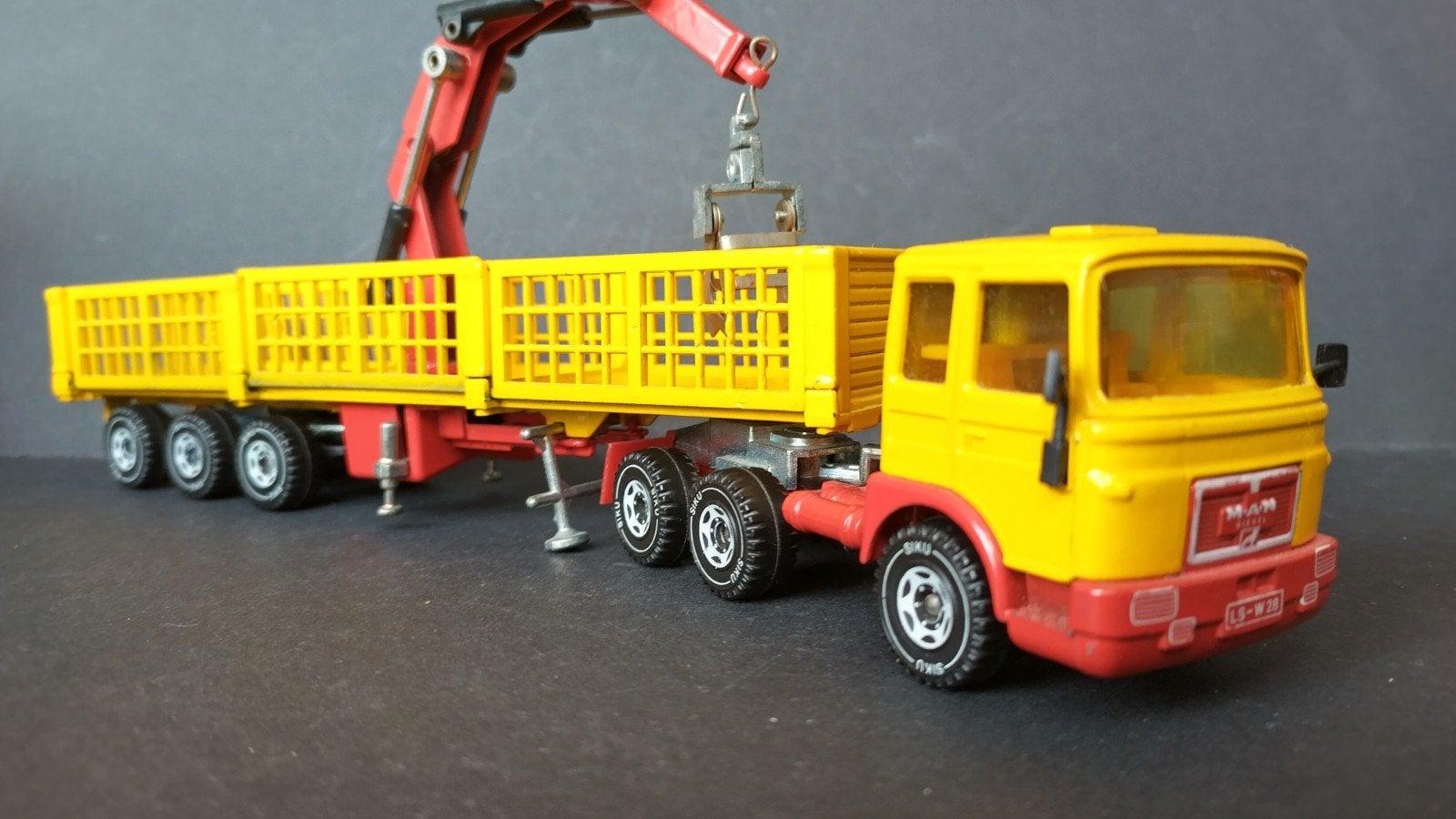 Man 8156 f met laad kraan 1:55 Siku 3415 Pol, SIKU, Verzenden, Zo goed als nieuw, Bus of Vrachtwagen