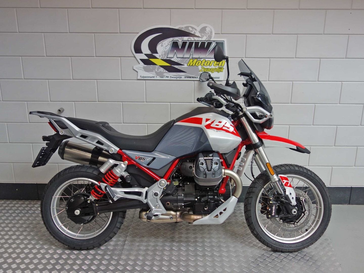MOTO GUZZI V 85 TT, Motoren, Motoren | Moto Guzzi, 853 cc, 2 cilinders, Motorrijbewijs A, Bedrijf