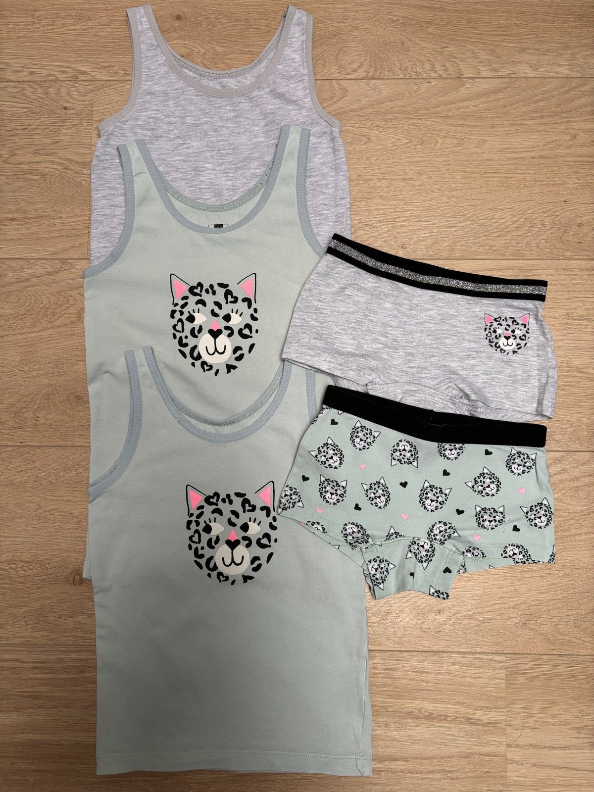 Hema ondergoed setjes maat 122/128, Ophalen of Verzenden, Zo goed als nieuw, Meisje, Nacht- of Onderkleding