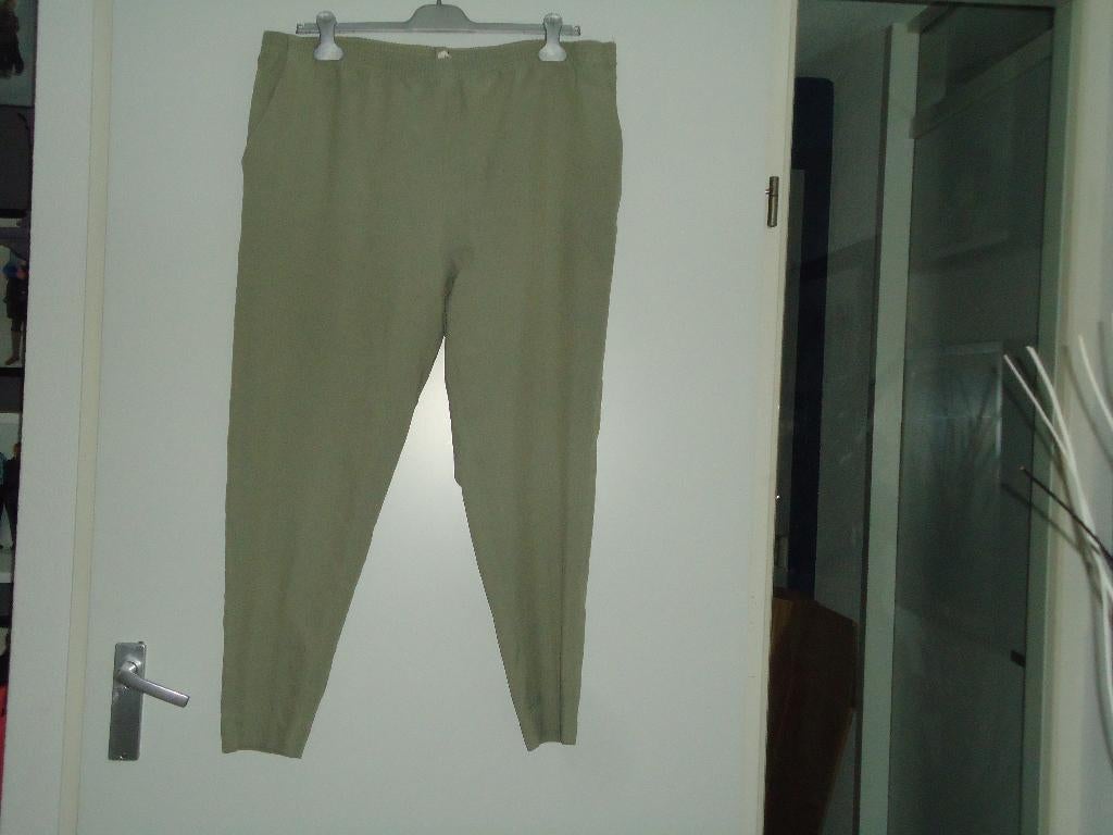 broek mt 50 lichtgrijs of beigeachtig, Maat 46/48 (XL) of groter, Ophalen of Verzenden, Zo goed als nieuw, Grijs