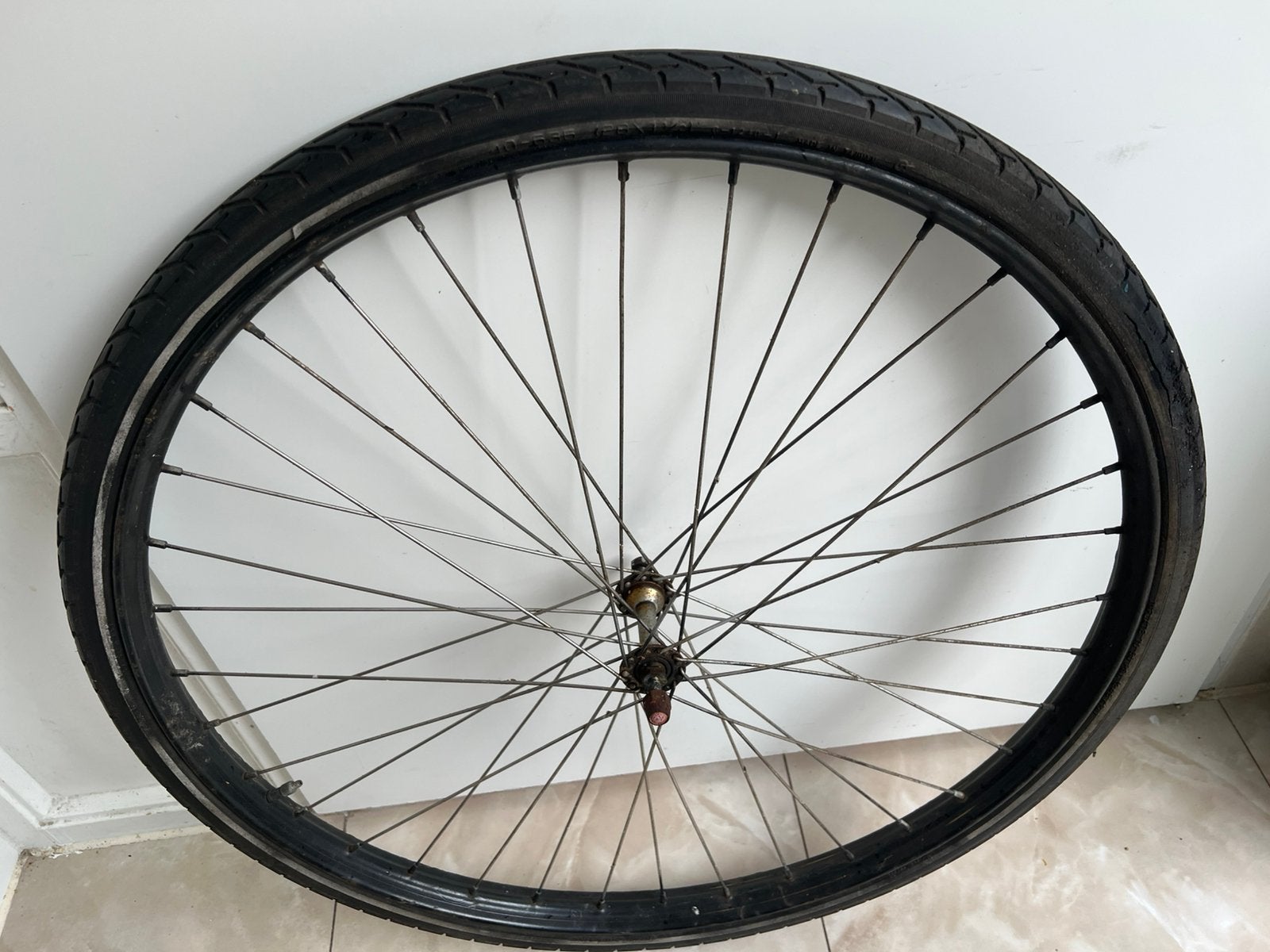 Prima voorwiel 28 inch, Ophalen, Zo goed als nieuw, Wiel