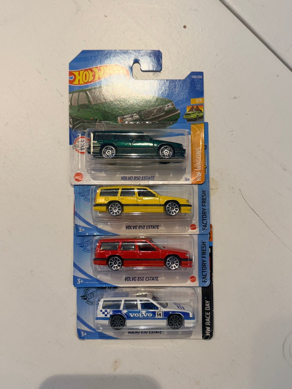 Volvo hot wheels 850, Ophalen of Verzenden, Nieuw