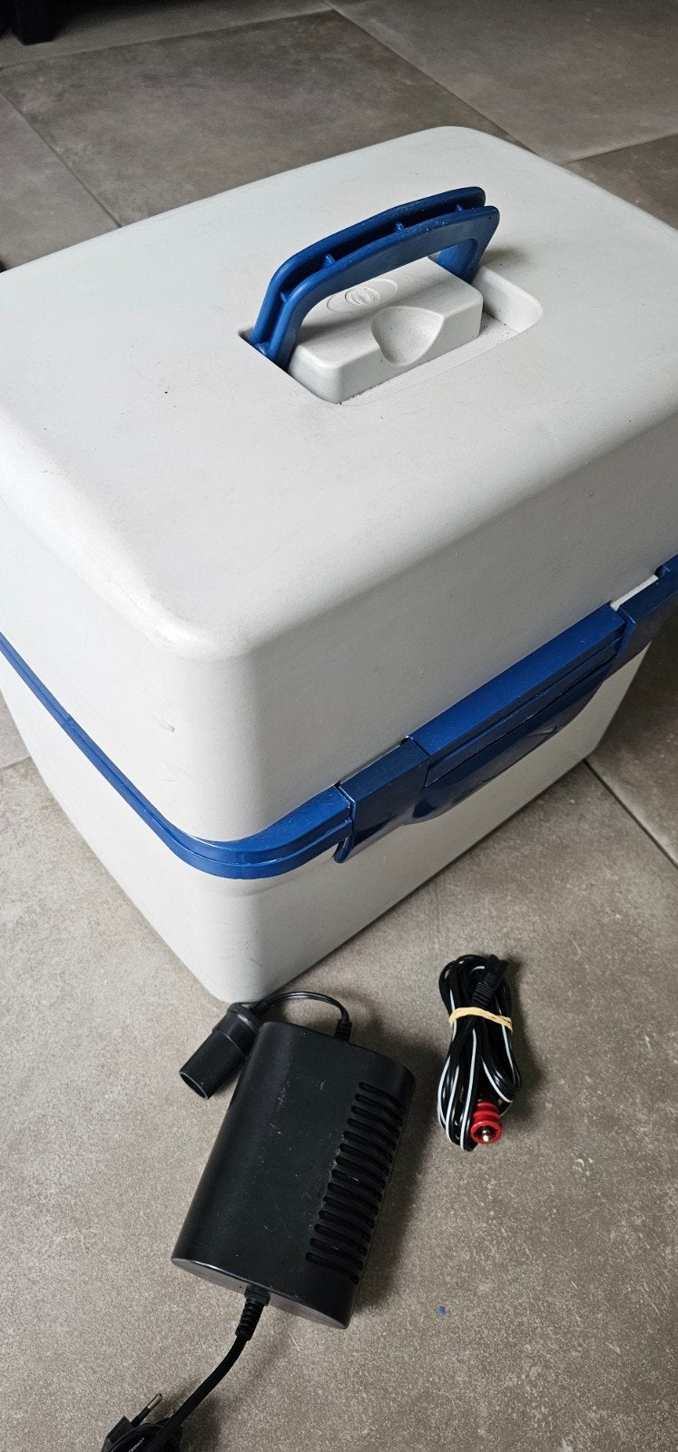 Koelbox voor auto/vrachtwagen met 240V omvormer, Ophalen