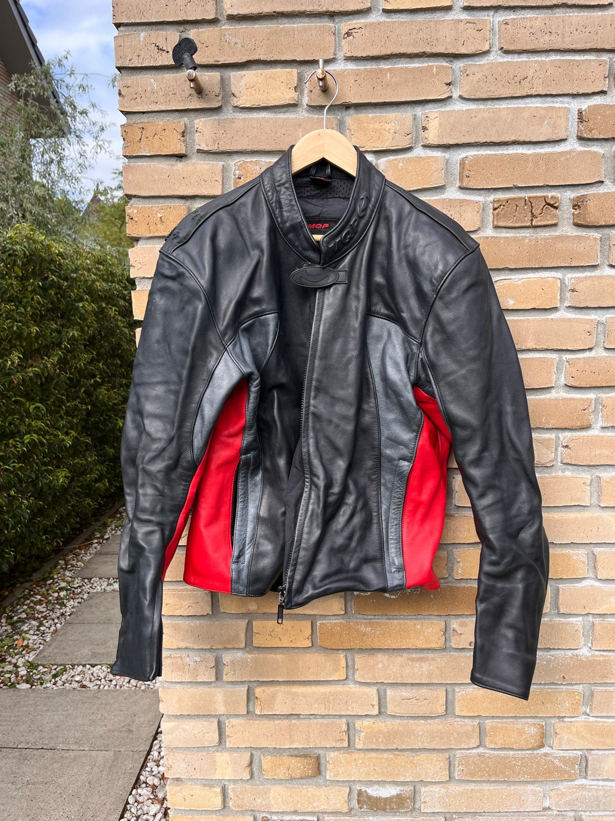 MQP Leren Motorjas Zwart/Rood - Maat 52, Motoren, Kleding | Motorkleding, Ophalen, Tweedehands, Heren, Jas | leer
