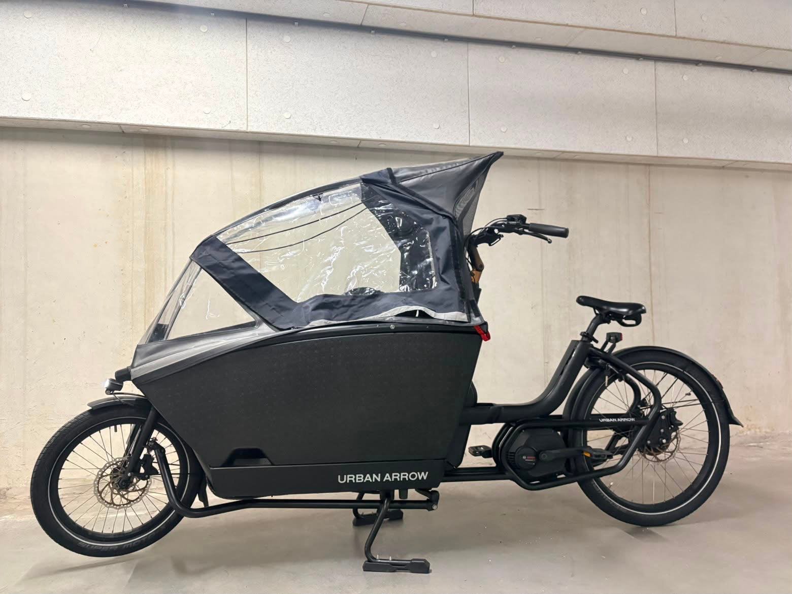 Urban Arrow Family Performance Line, 4 kinderen of meer, Elektrisch, Zo goed als nieuw, Schijfrem