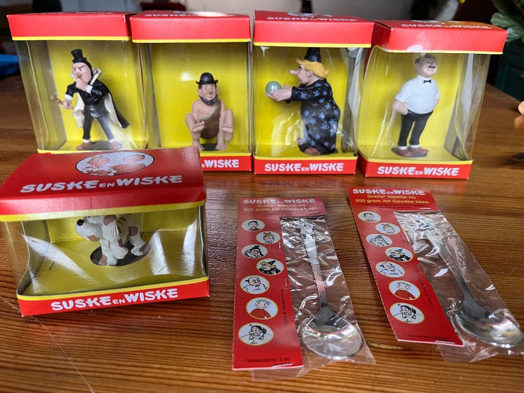 Suske en Wiske AH Beeldjes in Doos (5x) + 2 Lepeltjes NIB, Verzamelen, Ophalen of Verzenden, Suske en Wiske, Zo goed als nieuw
