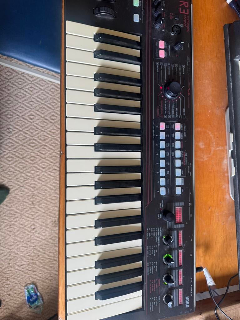 Korg R3, Ophalen of Verzenden, Zo goed als nieuw