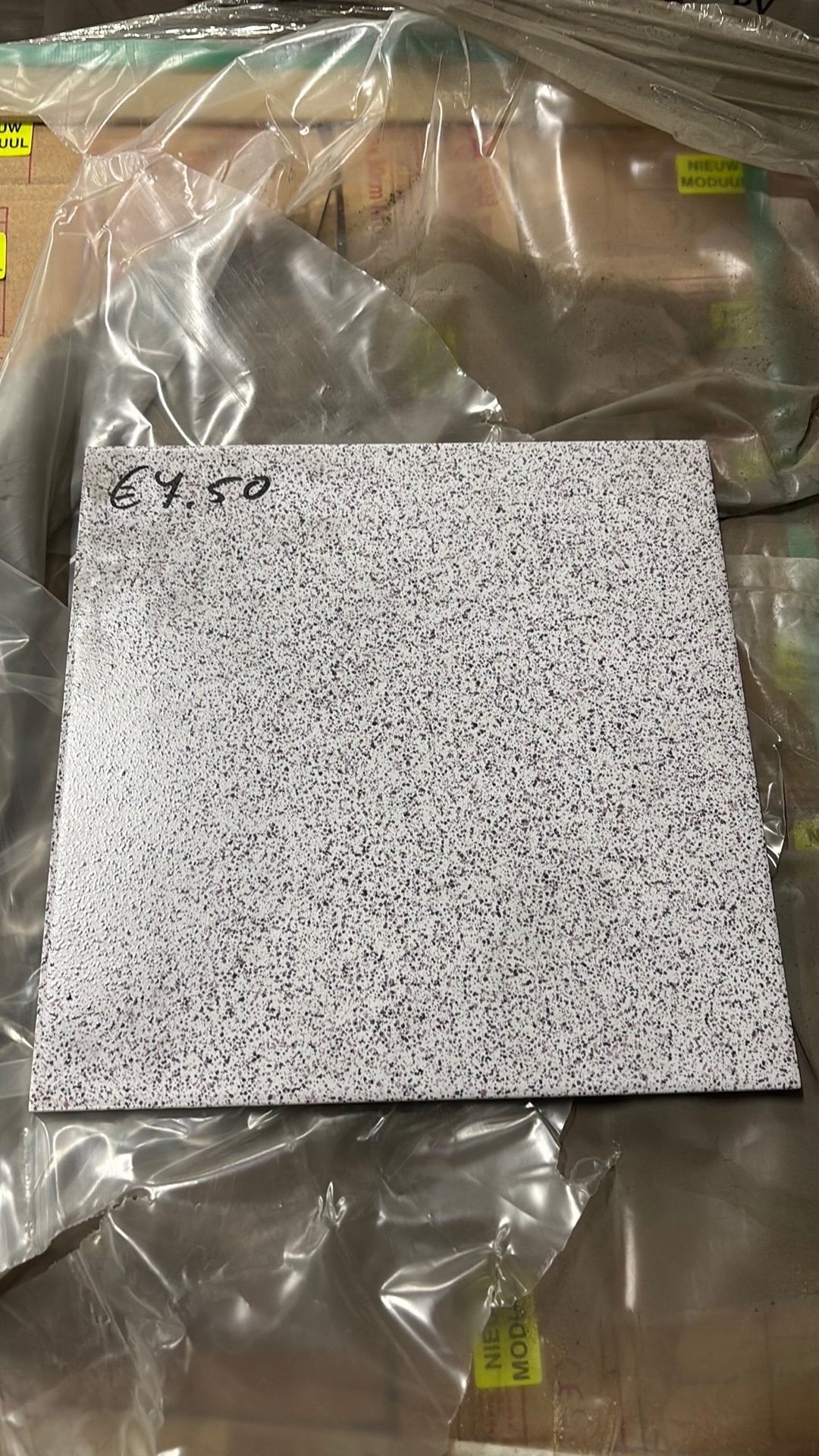 30x30 wit paarse tegels! Sphinx €7,50 incl btw, Ophalen, Zo goed als nieuw, Ventilator