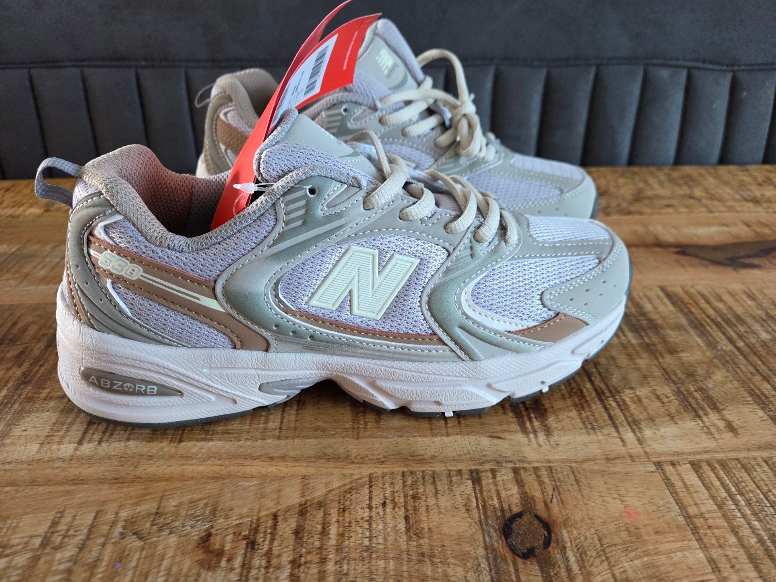 New Balance dupe 530 Sneakers - Nieuw met labels, Kleding | Dames, Schoenen, Nieuw, Sneakers of Gympen, Grijs, Ophalen of Verzenden