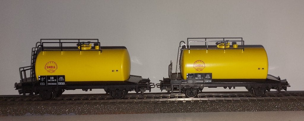 2x Marklin H0 44420 H0 - Ketelwagen ''Shell'' van de DB, Gelijkstroom of Wisselstroom, Wagon, Ophalen of Verzenden, Zo goed als nieuw