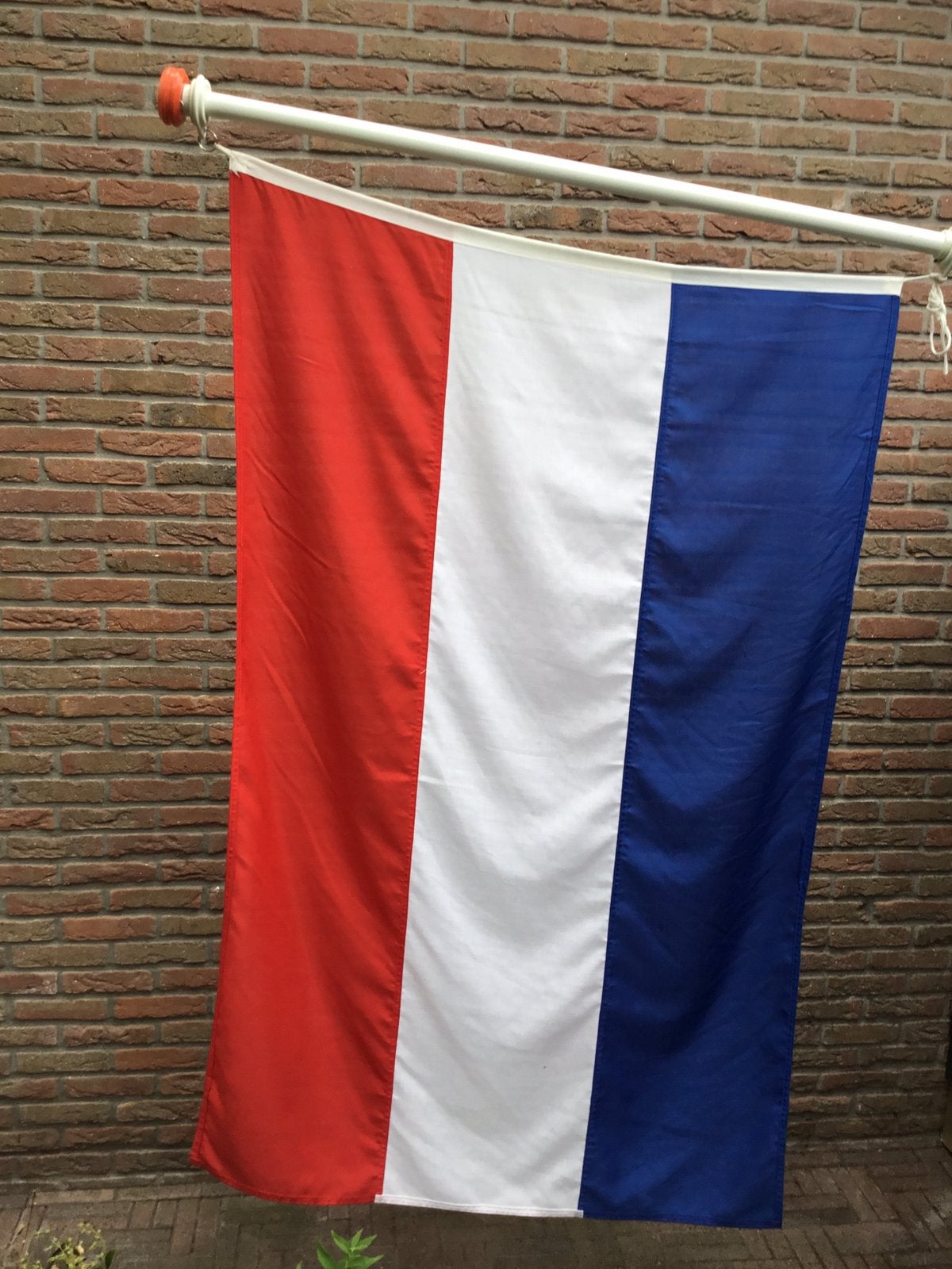 Vlaggenmast met nationale driekleur en oranje wimpel, Ophalen, Zo goed als nieuw
