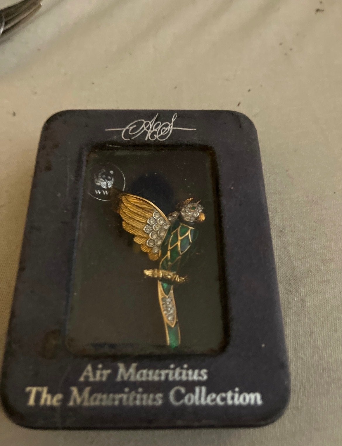 Gezocht: Air Mauritius Broches - The Mauritius Collection, Sieraden, Tassen en Uiterlijk, Met kristal, Overige materialen, Gebruikt