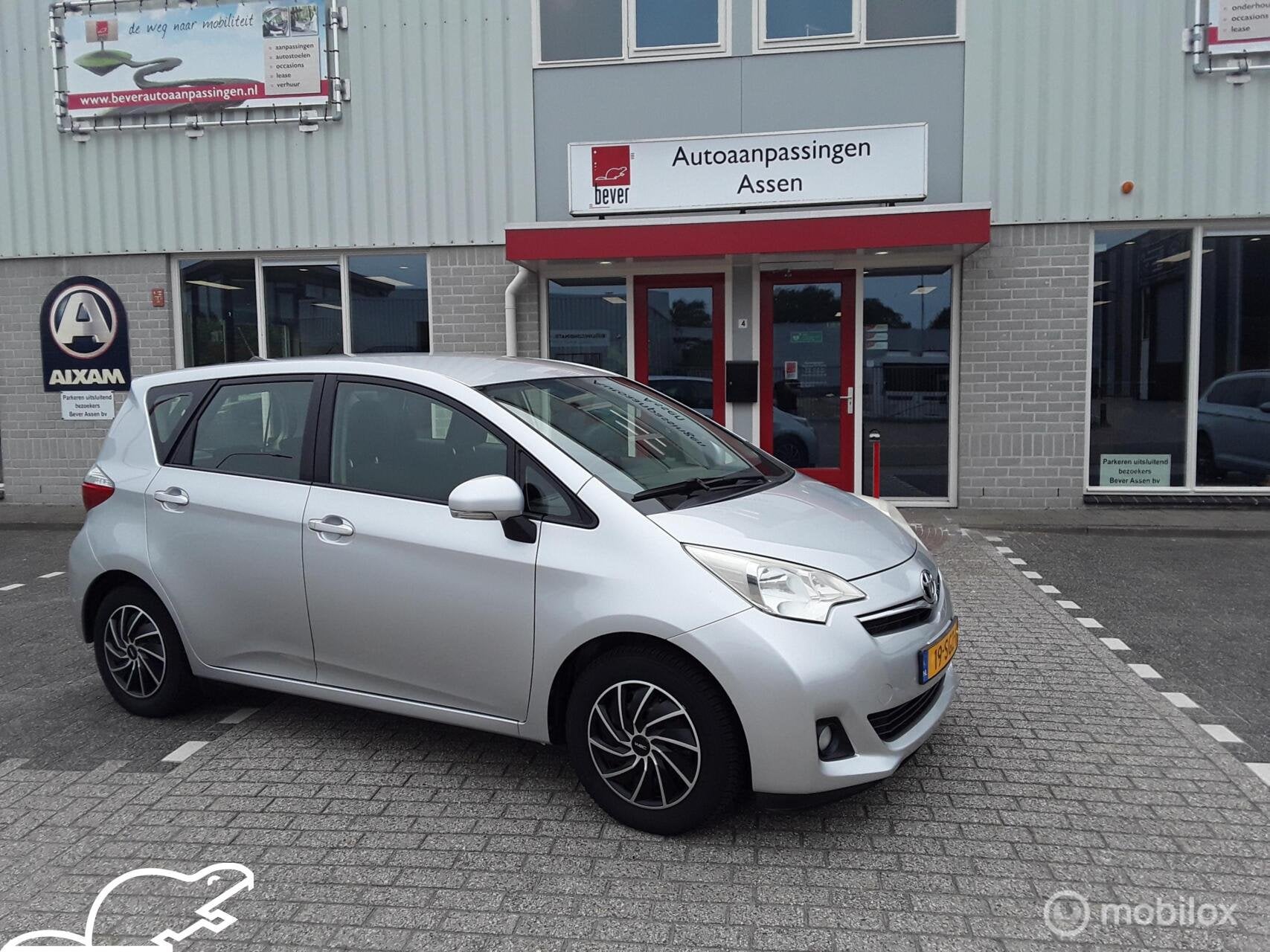 Toyota Verso-S Aspiration, aangepaste auto, Euro 5, Gebruikt, 4 cilinders, 99 pk