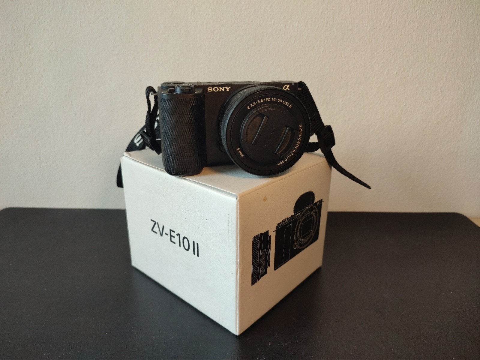 Sony ZVE10-II, Ophalen of Verzenden, Zo goed als nieuw, Sony