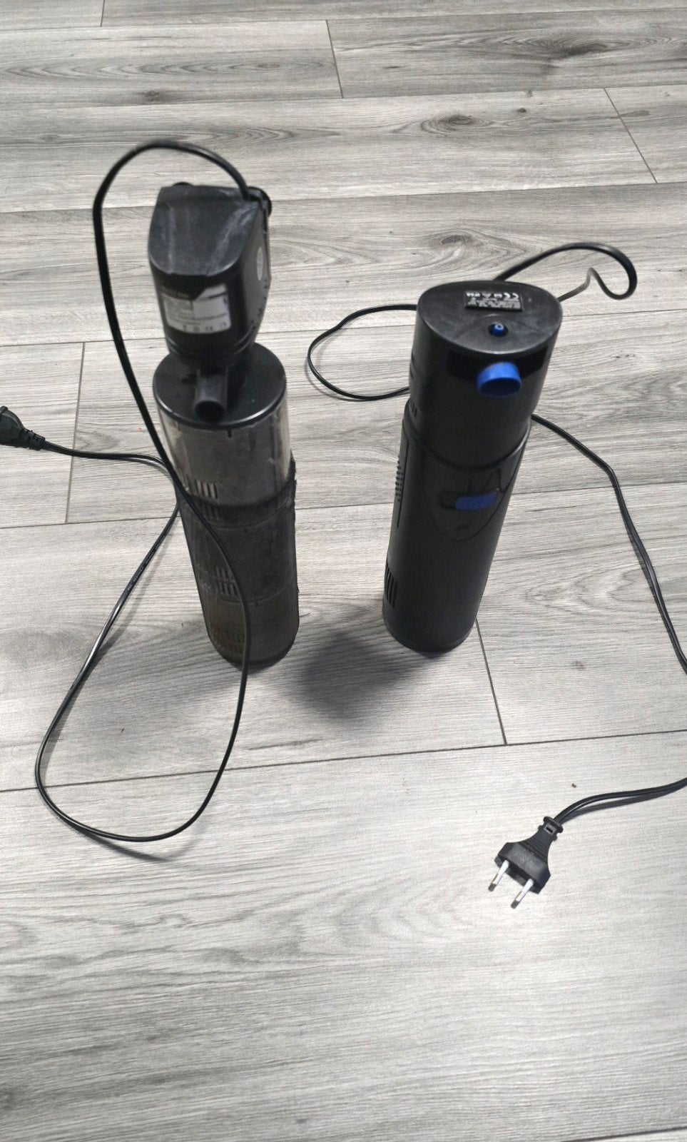 Te koop: 2 aquariumfilters

Ik verkoop 2 aquariumfilters. Be, Dieren en Toebehoren, Ophalen
