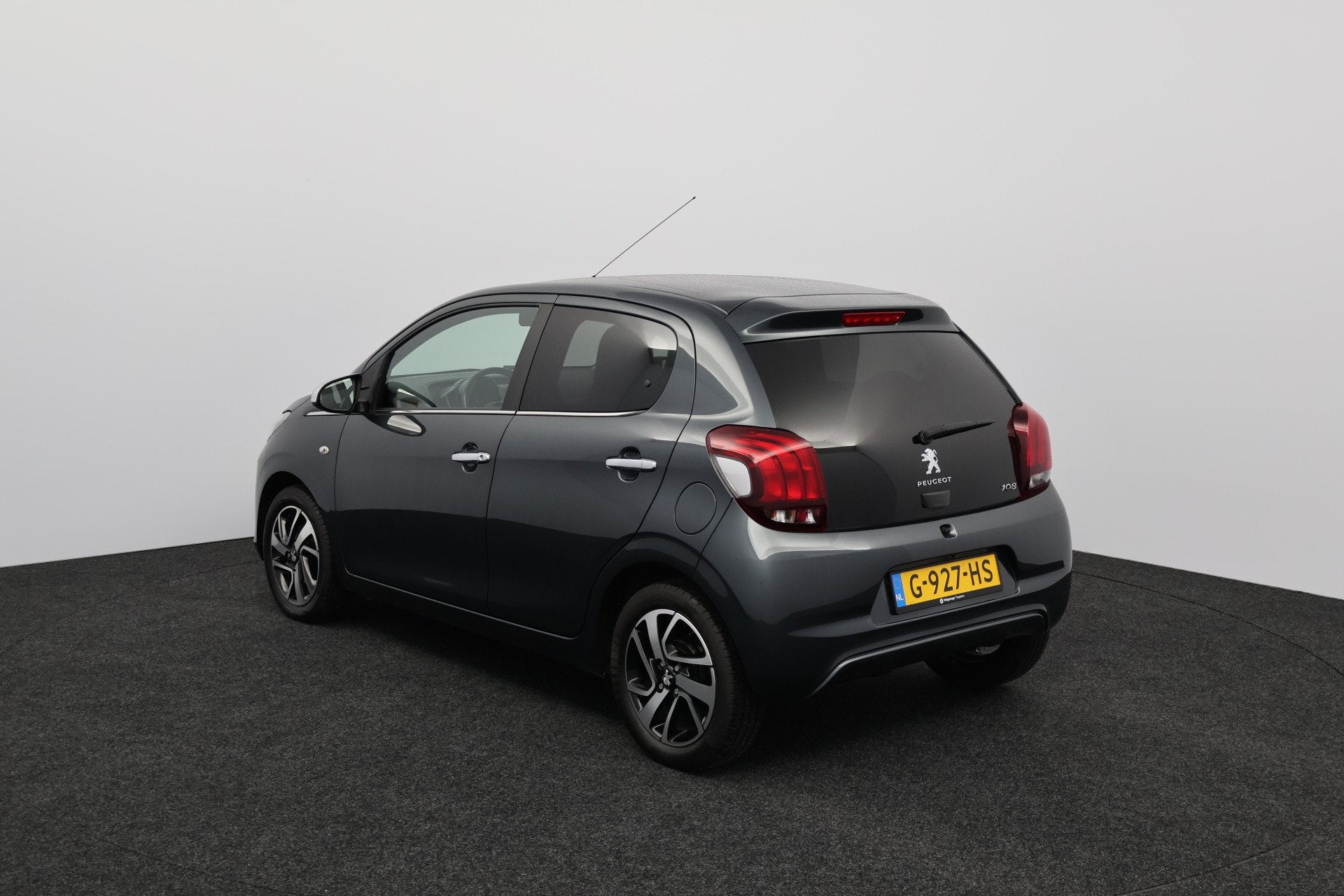 Peugeot 108 1.0 e-VTi Allure/ 5-Drs/ Camera/ Apple + Android, Voorwielaandrijving, Stof, Gebruikt, 4 stoelen