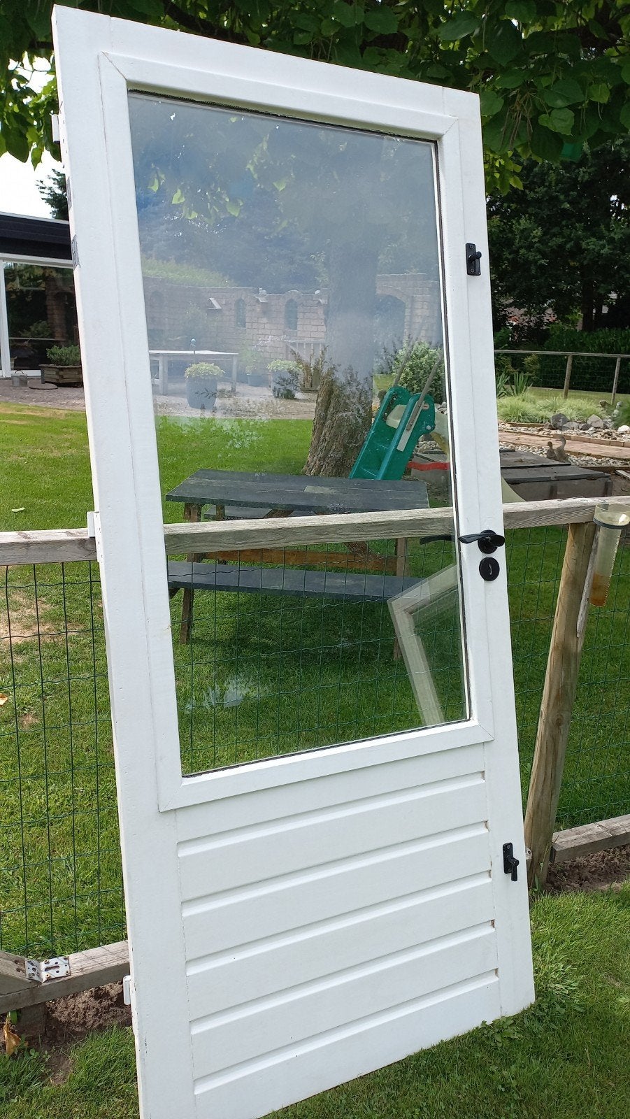 hardhouten buitendeur. Re draaiend., Ophalen, Gebruikt, 80 tot 100 cm, 200 tot 215 cm