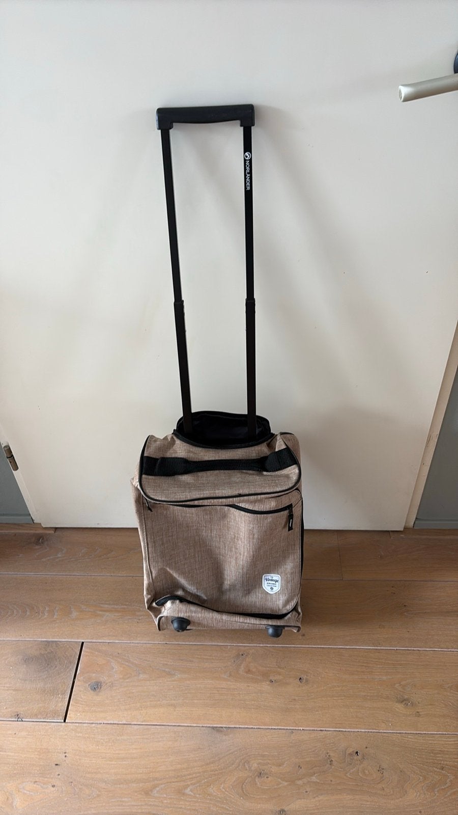 Vintage trolley reistas met wieltjes en uitschuifbare handgr, 40 tot 60 cm, Gebruikt, 20 tot 30 cm, Beige