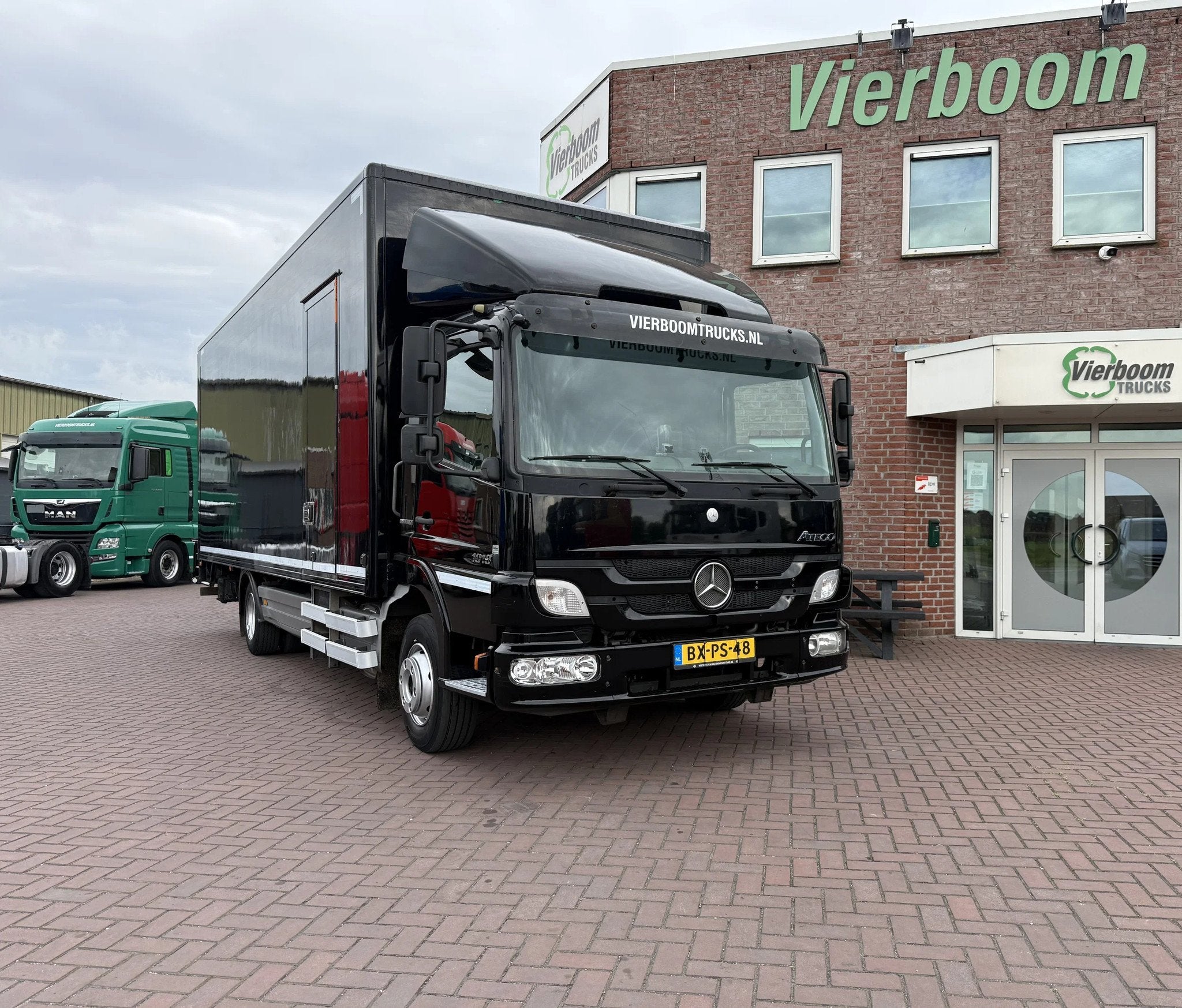 Mercedes-Benz Atego 1018 Atego 1018L Euro5 Koffer mit Lbw /, Automaat, Euro 5, Achterwielaandrijving, Bedrijf