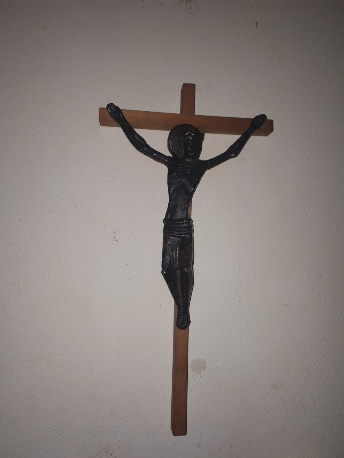 Jezus aan het kruis van keramiek - 55x28 cm, Antiek en Kunst, Ophalen of Verzenden