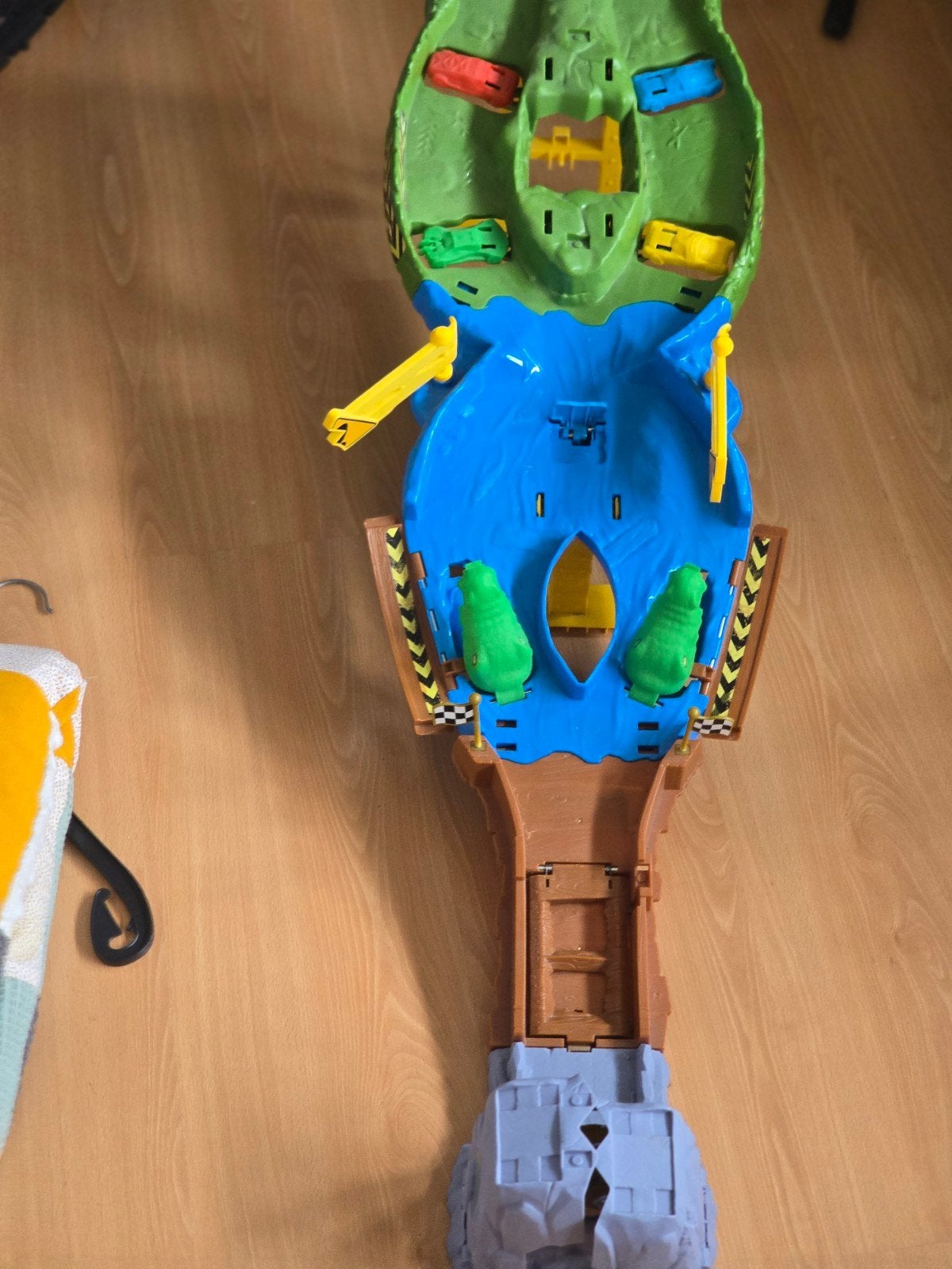 Hot Wheels Monster Trucks Racebaan met Water en Auto's, Kinderen en Baby's, Ophalen, Racebaan, Gebruikt, Hot Wheels