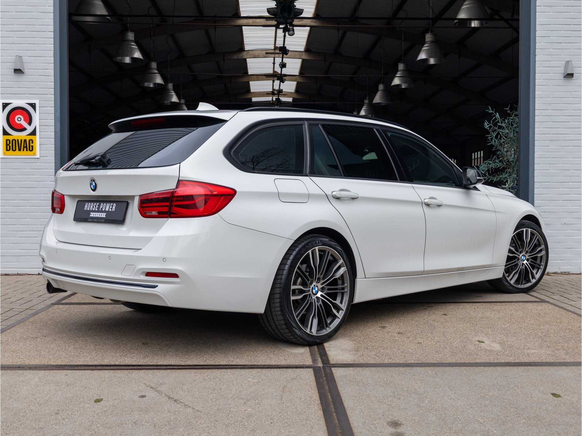 BMW 3 Serie Touring 318i High Executive *Schuif/Kantel | Gro, Automaat, Gebruikt, 1465 kg, Wit