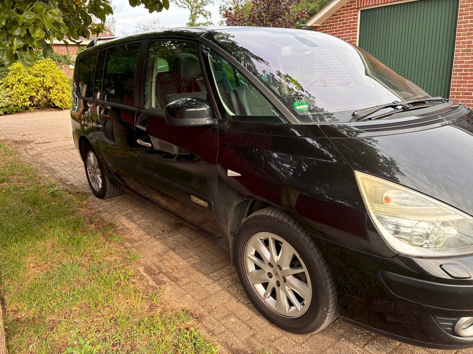 Renault Grand Espace 2.0 16V Turbo 125KW 2010 Zwart, Auto's, Voorwielaandrijving, 1998 cc, 4 cilinders, 2000 kg