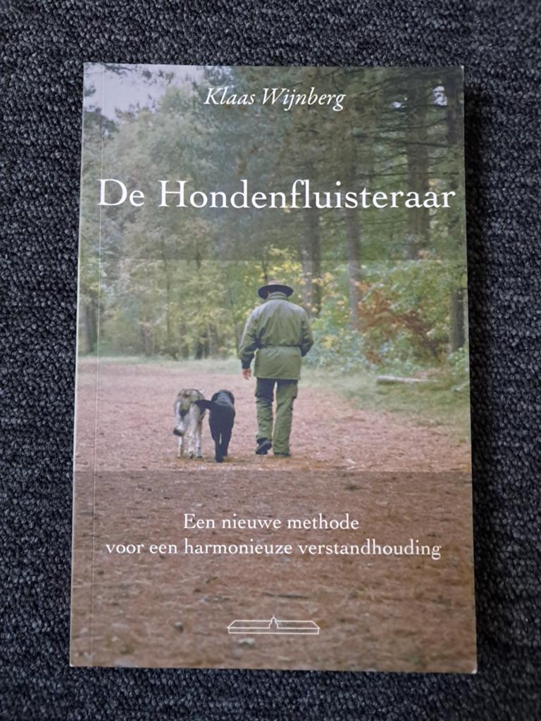 De Hondenfluisteraar - Klaas Wijnberg (Hondenboek), Ophalen of Verzenden