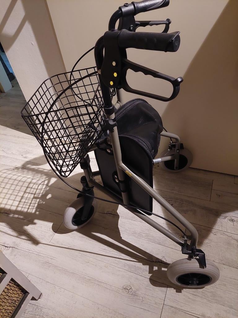Nieuwe binnen rollator merk VERMEIREN, Ophalen, Nieuw