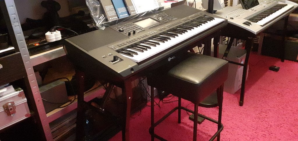 YAMAHA sx900+standaard+bank+USB stick+veel software+pedaal, Ophalen, 61 toetsen, Yamaha, Zo goed als nieuw