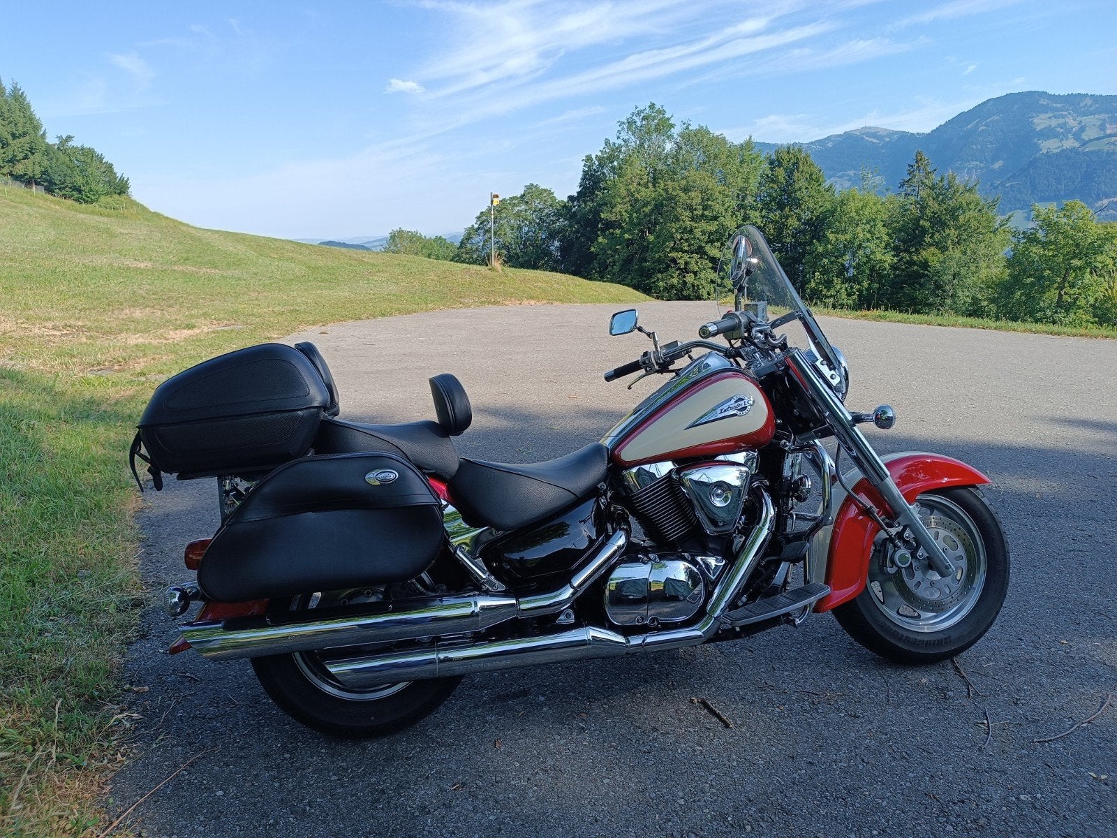 Suzuki VL1500LC Intruder - weinig km - prachtstaat, Cardan-aandrijving, 2 cilinders, Gebruikt, Meer dan 35 kW