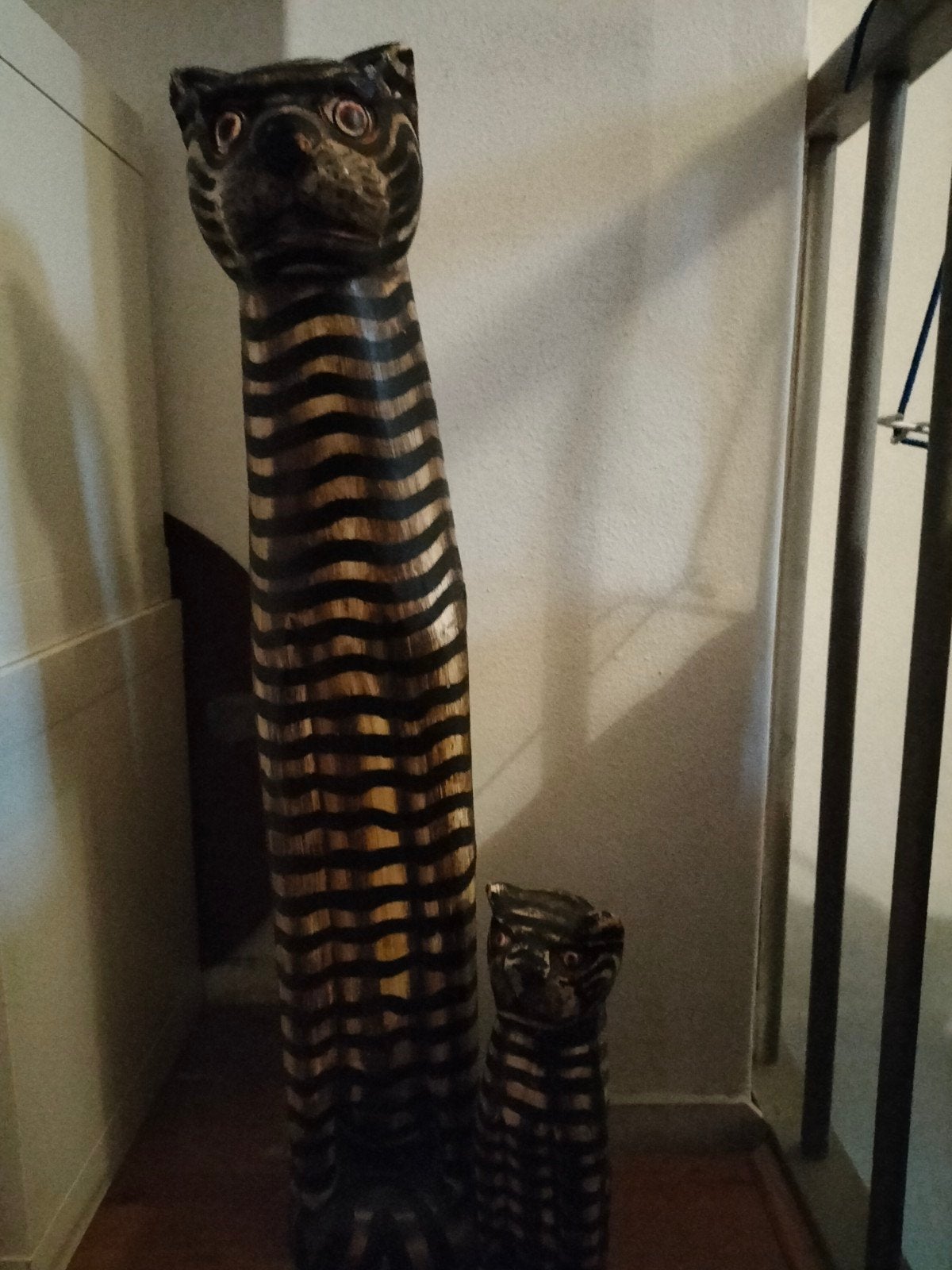 Houten Kat Beeld - gestreept design, Ophalen