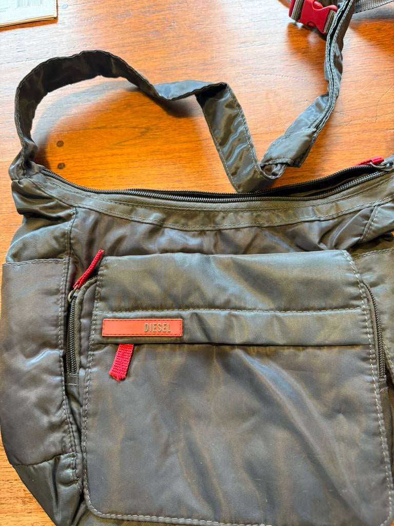 Diesel schoudertas plus Kipling tassen, Ophalen, Zo goed als nieuw