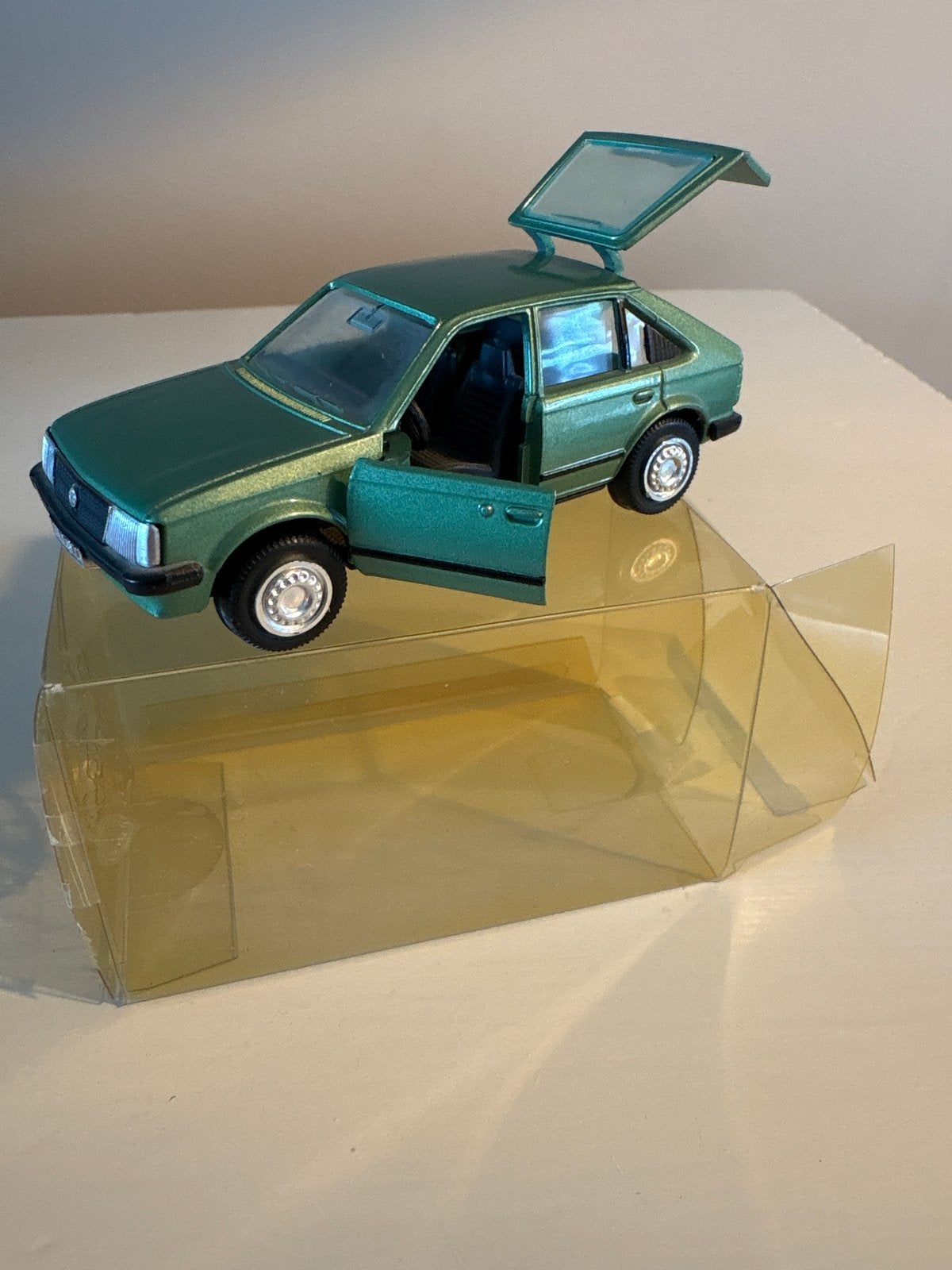 Gama Mini M 1:43 Opel Kadett Limousine C-Torig, Ophalen of Verzenden, Gebruikt, Auto, Gama