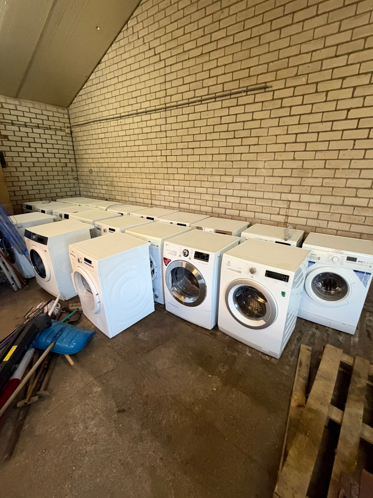 partij van 20 wasmachines/wasdrogers ook nieuwere types, Ophalen, 1200 tot 1600 toeren, Gebruikt, Energieklasse A of zuiniger