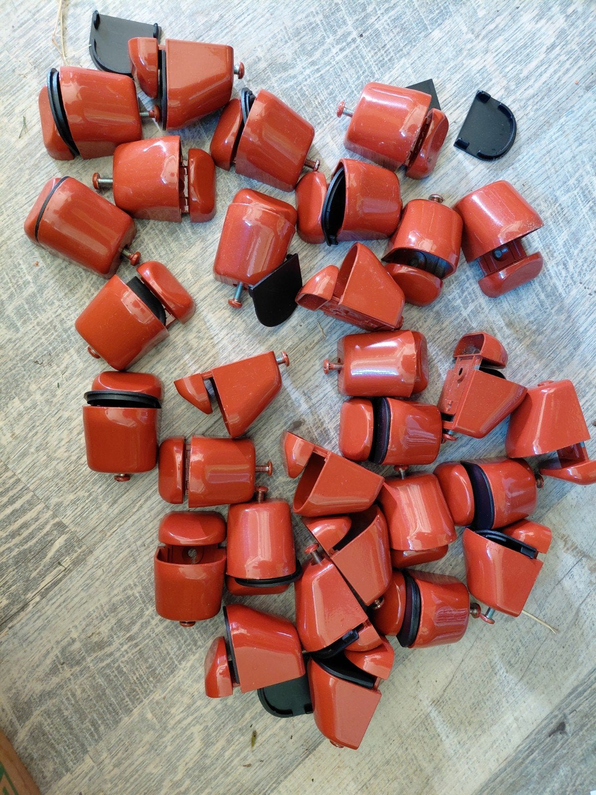 30 x duralin plankdragers en 15 zware glasplaatjes, Ophalen
