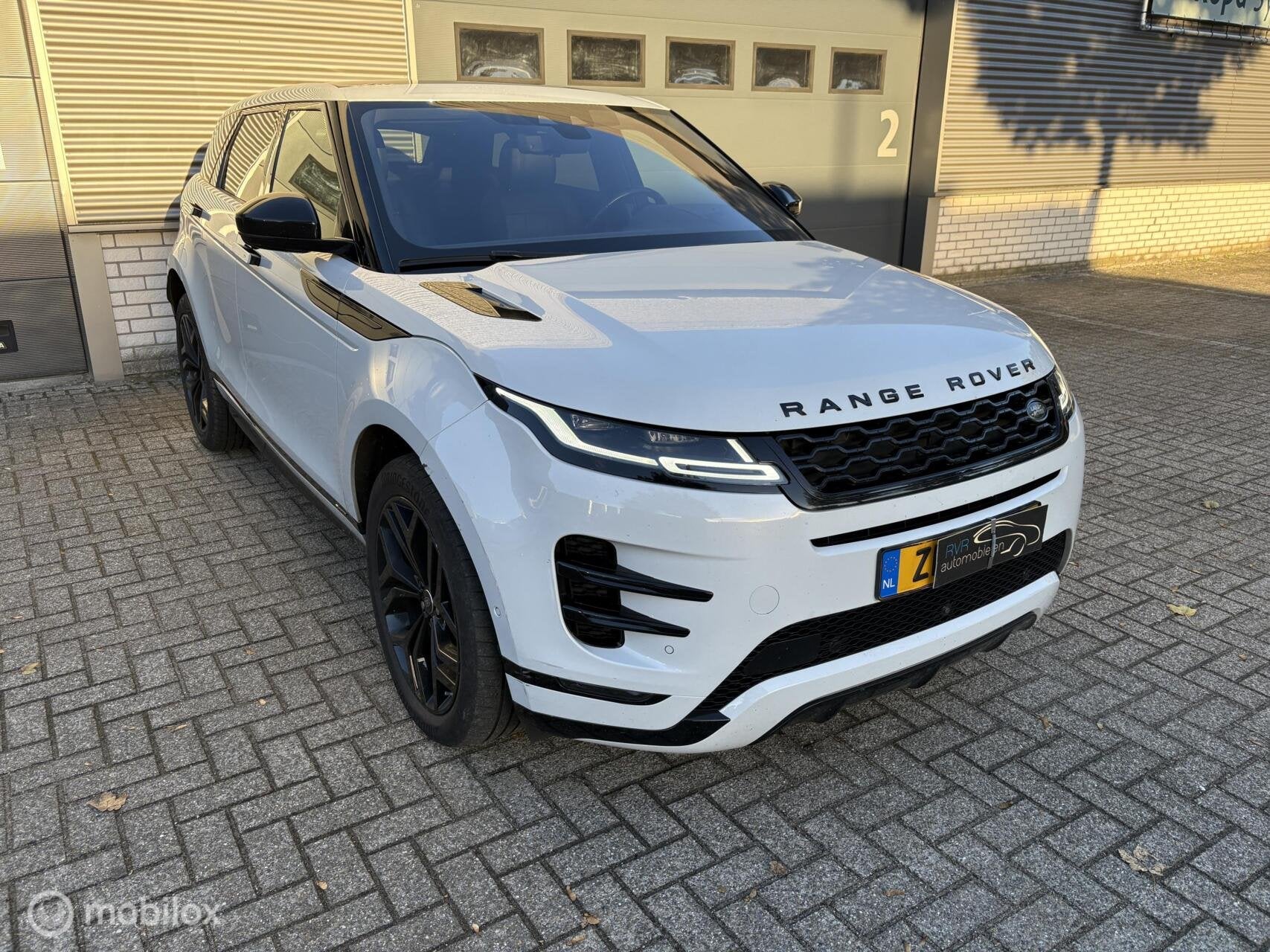Land Rover Range Rover Evoque 2.0 D150 AWD R-Dynamic EXPORTP, Auto's, Automaat, Gebruikt, Zwart, 4 cilinders
