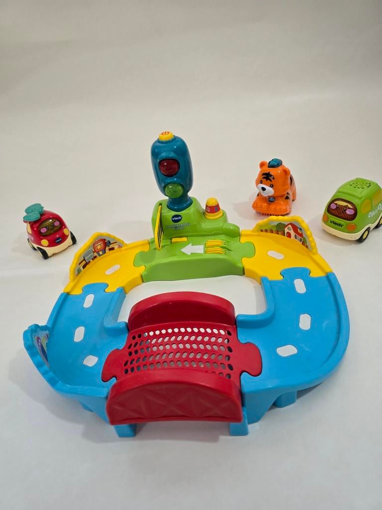 VTech Toet Toet Auto's Racebaan met 3 voertuigen, Kinderen en Baby's, Speelgoed | Vtech, Ophalen