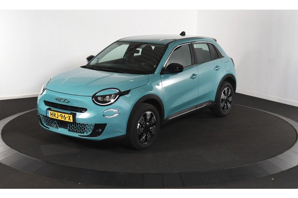 Fiat 600 1.2 Hybrid Urban FULL OPTIONS!, Auto's, Fiat, Gebruikt, Euro 6, 1199 cc, Blauw