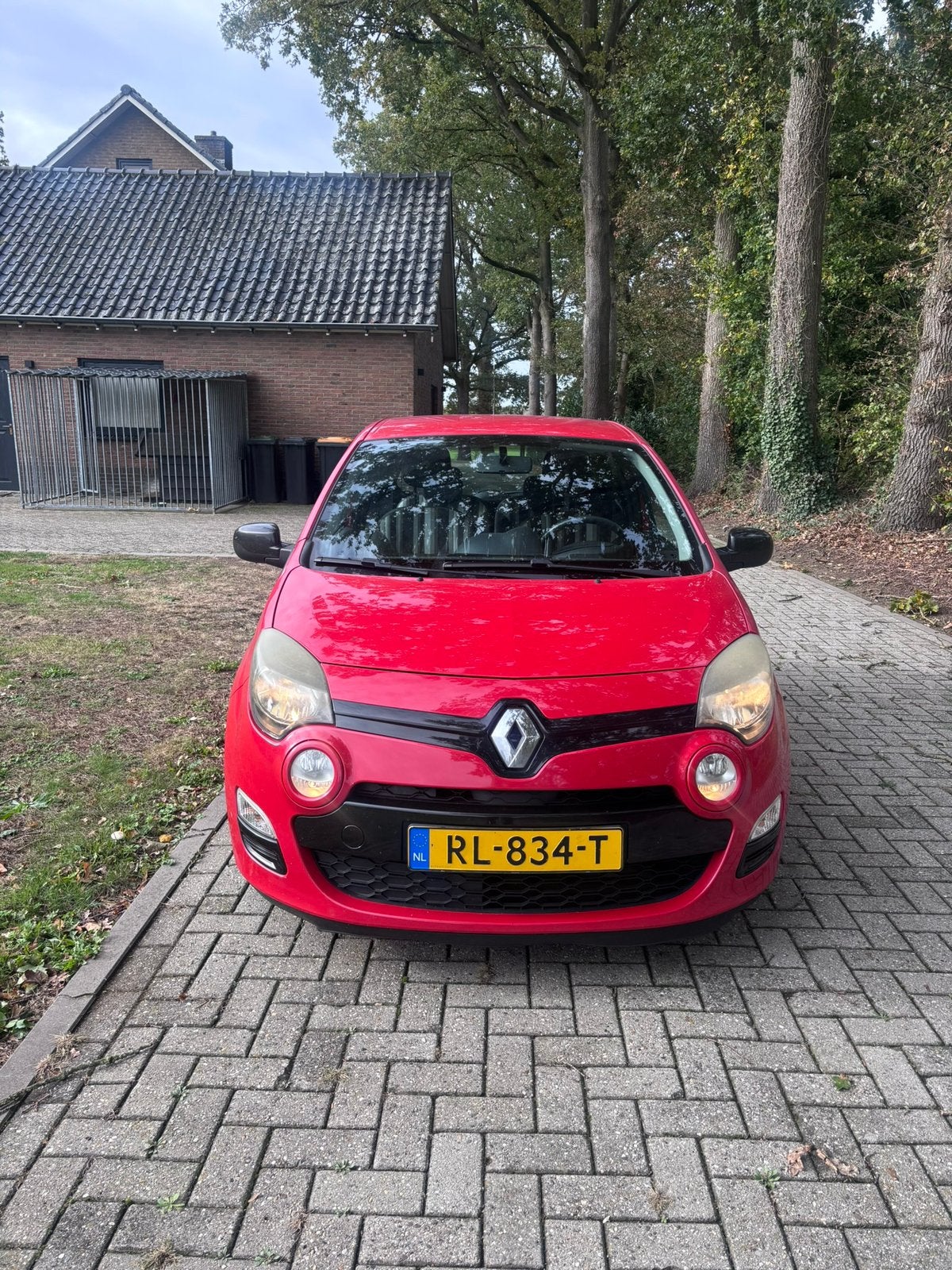 Renault Twingo 1.2 55KW E3 2014 Rood, Auto's, 839 kg, 74 pk, Zwart, 4 cilinders