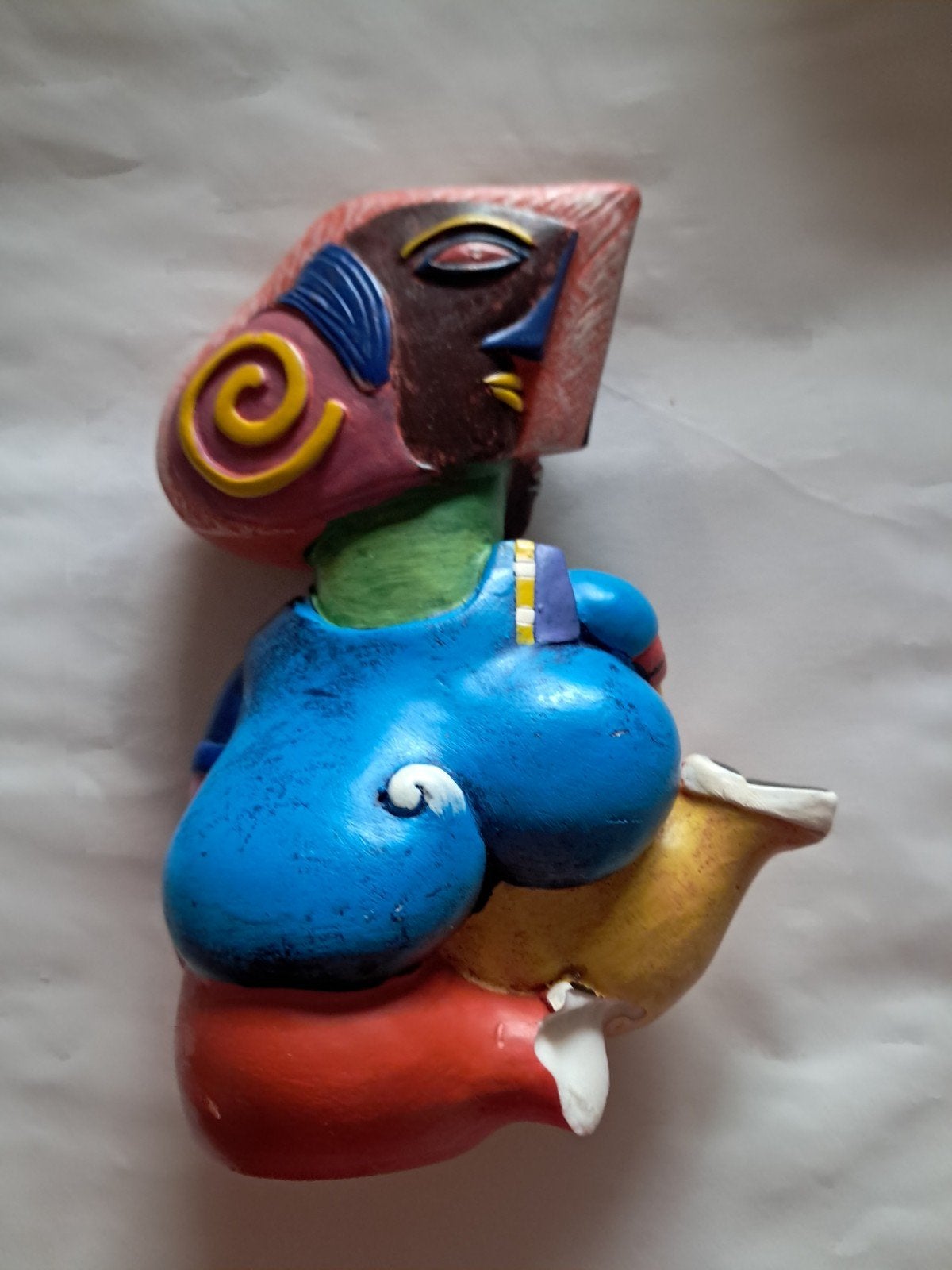 Clemens Briels beeldje - Kleurrijk en Uniek Kunstwerk, Ophalen, Overige onderwerpen, Minder dan 20 cm, Beschilderd