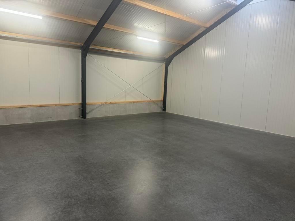 Loods opslagruimte 100m2 te huur, Zakelijke goederen, Bedrijfs Onroerend goed, Bedrijfsruimte