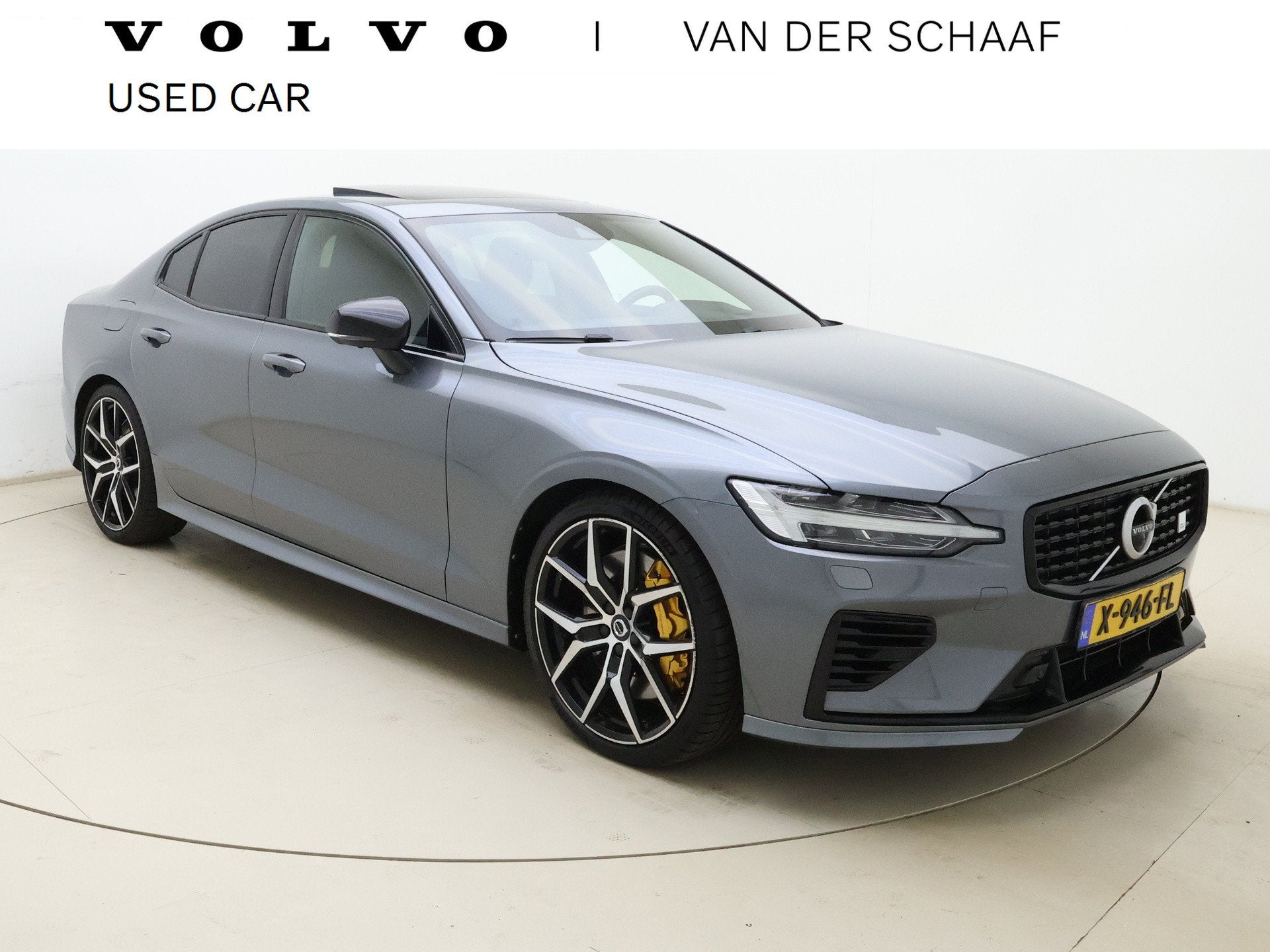 Volvo S60 T8 405pk AWD Polestar Engineered / Panoramadak / 2, Auto's, Volvo, Gebruikt, Plug-in hybride, Bedrijf, Vierwielaandrijving