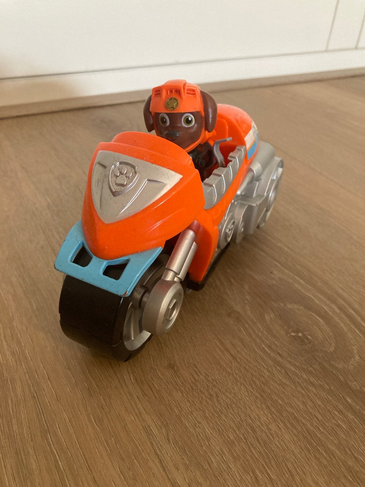 Paw Patrol Zuma actie figuur met motor, Kinderen en Baby's, Speelgoed | Speelgoedvoertuigen, Ophalen, Gebruikt