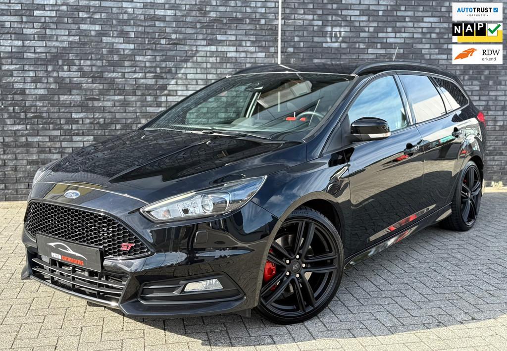 Ford Focus Wagon 2.0 ST Facelift|Apple Carplay|Cruise Contro, Gebruikt, 4 cilinders, Met garantie (alle), Zwart