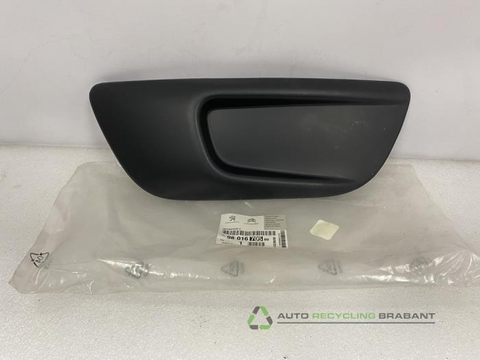 Bumper Rooster van een Citroen C4 Picasso, Gebruikt, -, -, Ophalen of Verzenden