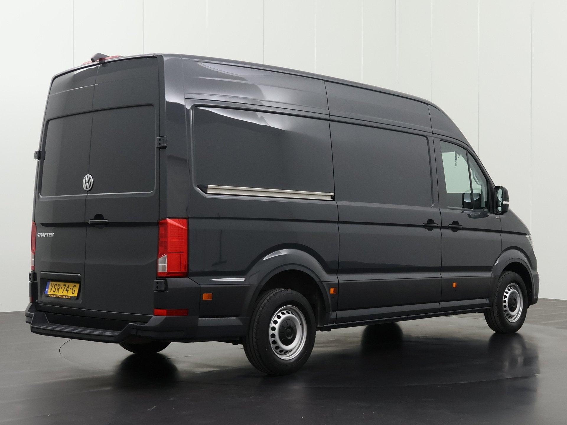 Volkswagen Crafter 2.0TDI 140PK L3H3 Highline | Navigatie |, Dealer onderhouden, Stof, Gebruikt, 4 cilinders