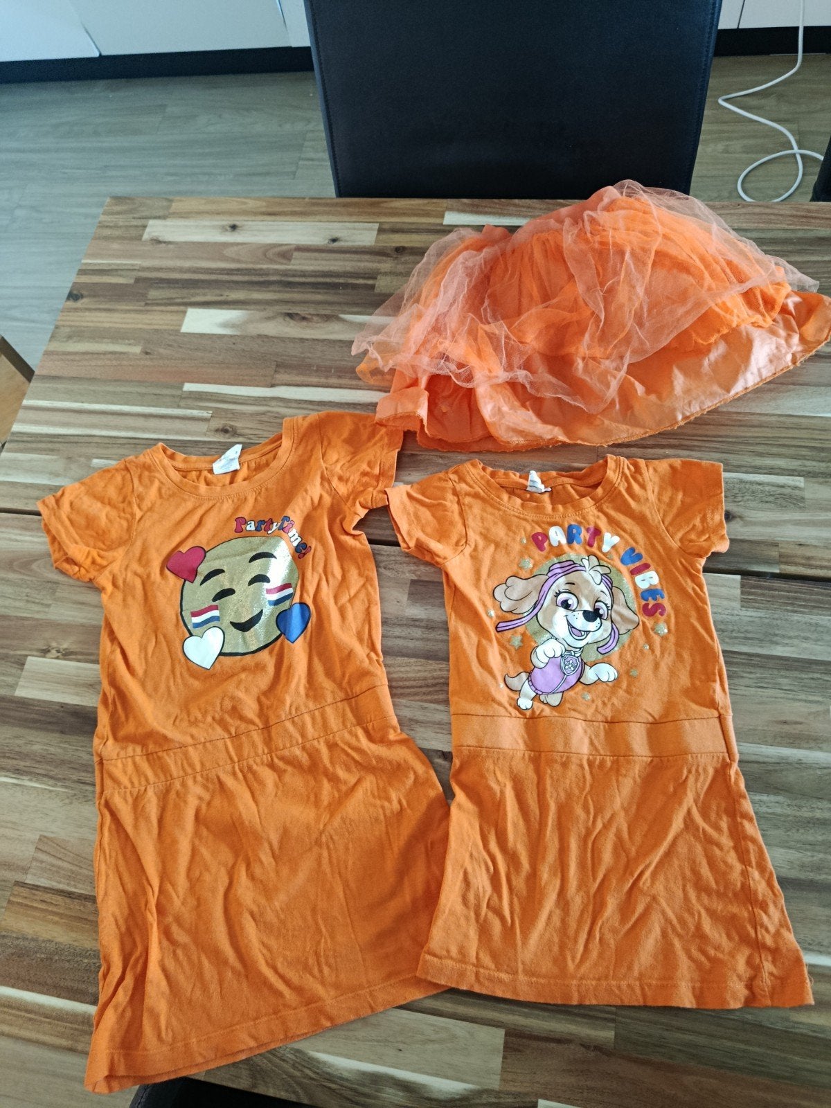 Oranje kleding, Ophalen of Verzenden, Zo goed als nieuw, Oranje of Koningsdag